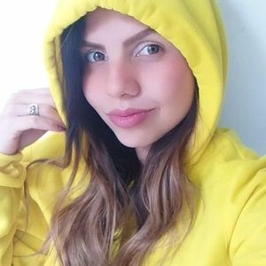 Meet your Posher, Nellyana